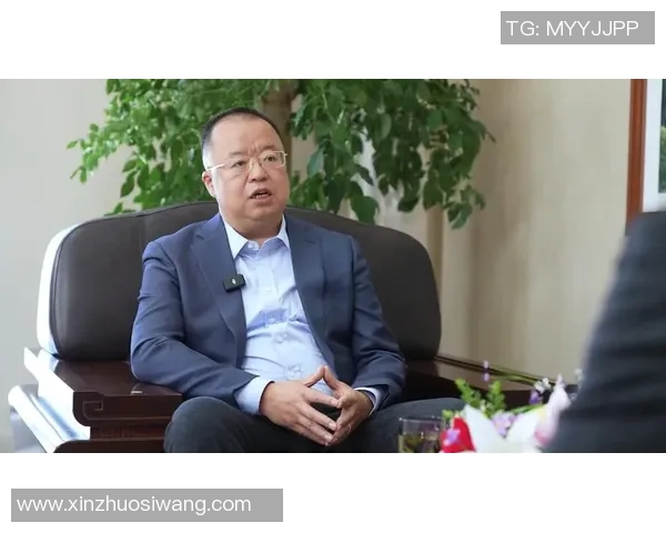 探寻黄静的英雄联盟旅程与成长故事深度对话分享实时新闻